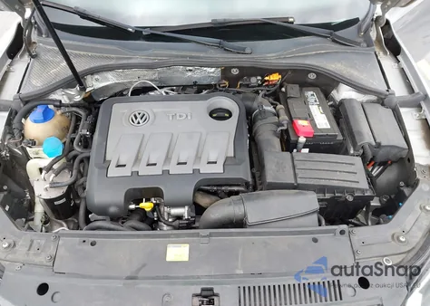 2014 Volkswagen Passat 2.0L Tdi Se z USA, uszkodzony, nr VIN 1VWBN7A30EC096033